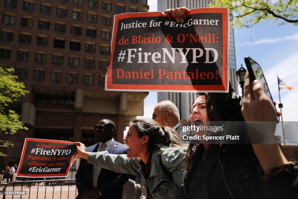 Mother Of Eric Garner Addresses The Media During Trial Of NYPD Officer Pantaleo