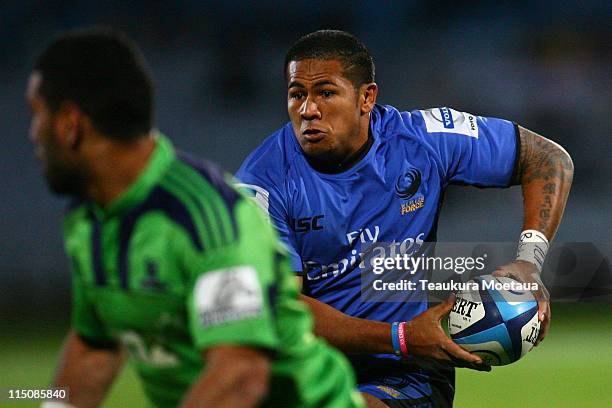 David Smith of the Force makes a break during the round 16 Super Rugby match between the Highlanders and the Force at Carisbrook on June 3, 2011 in...