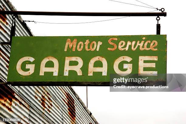 motor service garage - auto repair shop exterior stock pictures, royalty-free photos & images