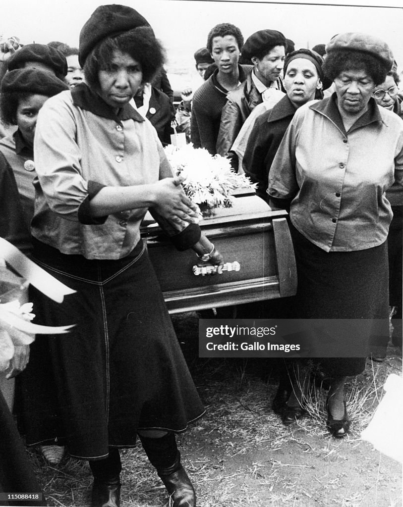 Albertina Sisulu attends the funeral service of Federation member