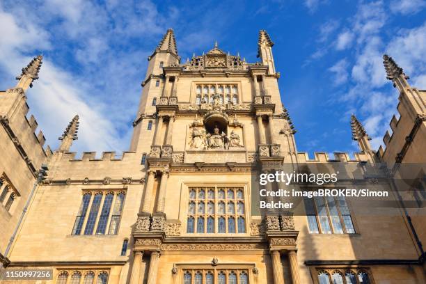 the bodleian library, oxford, england, united kingdom - bodleian bibliotheek stockfoto's en -beelden
