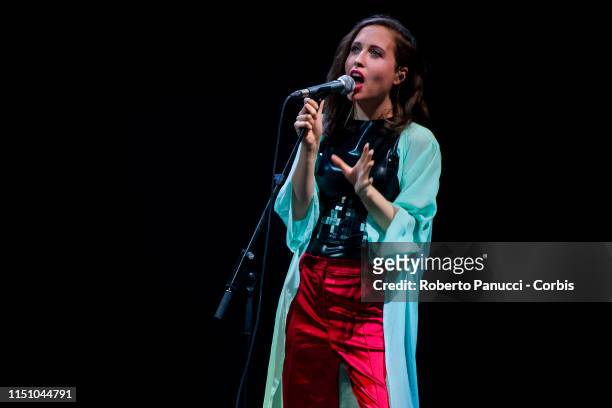 Alice Merton performs on stage on May 22, 2019 in Rome, Italy.