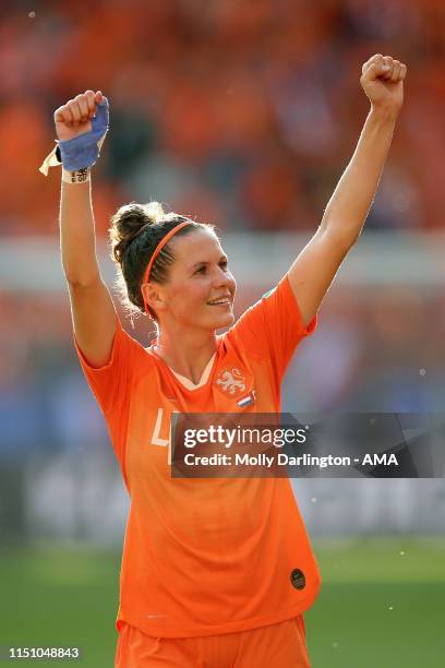 Merel Van Dongen of the Netherlands celebrates victory after the 2019 FIFA Women's World Cup France group E match between Netherlands and Canada at...