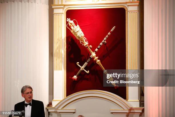 Philip Hammond, U.K. Chancellor of the exchequer, speaks during the annual Bankers and Merchants Dinner at The Mansion House in London, U.K., on...