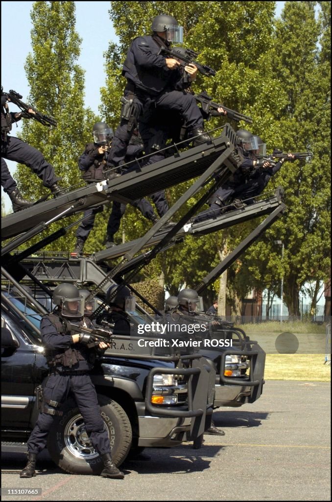 Gign Ranking System The GIGN celebrates its 30 years in Satory, France on June 15, 2004 ...