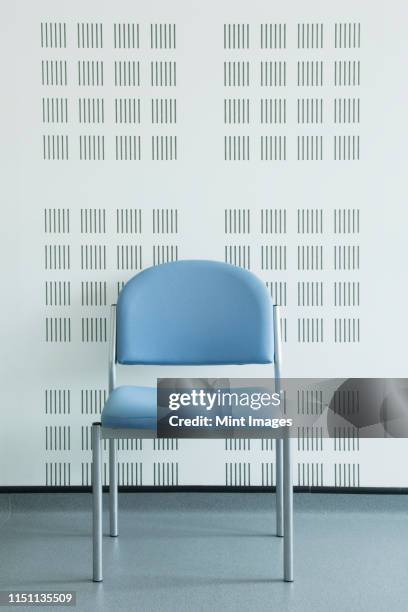 chair against wall - soundproof room stock pictures, royalty-free photos & images