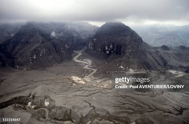 The Pinatubo volcano eruption in Philippines on August 02, 1991 - Eruptions on the Pinatubo mount.