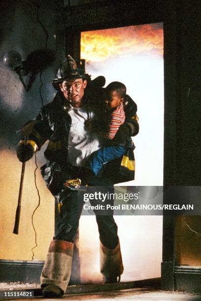 Backdraft Hanging Scene 36 Backdraft (Movie) Stock Photos, High-Res Pictures, and Images ...