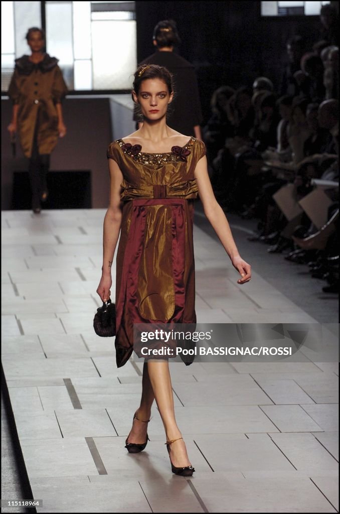 Louis Vuitton Fall-winter 2005-2006 Ready to Wear, France on March News  Photo - Getty Images