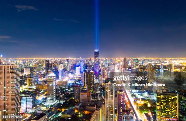 aerial view of bangkok modern office buildings, condominium in bangkok city downtown with sunset sky ,bangkok is the most populated city in southeast asia. bangkok , thailand - asean summit 2019 個照片及圖片檔