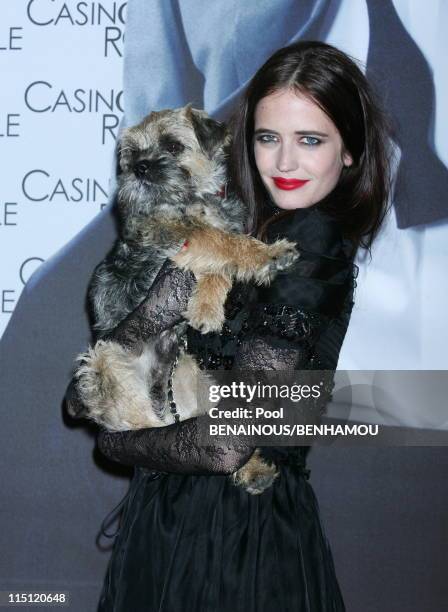 Casino Royal premiere in Paris, France on November 17, 2006 - Eva Green.