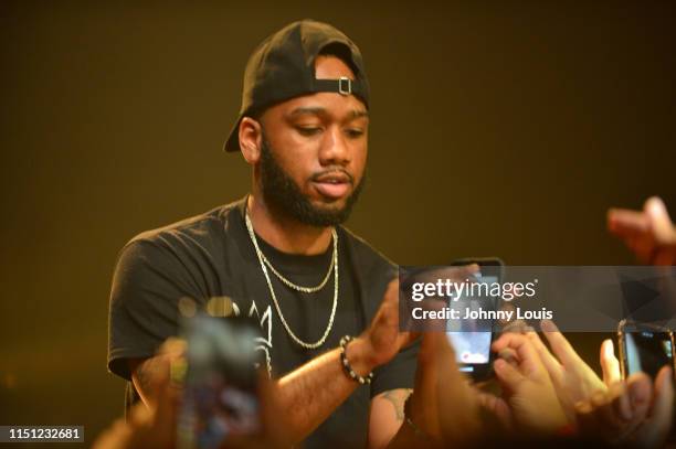 189 Nav (Rapper) Stock Photos, High-Res Pictures, and Images - Getty Images