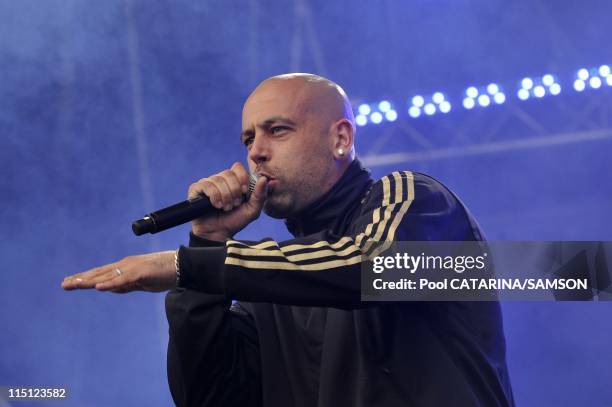 Sinik 75 Sinik Stock Photos, High-Res Pictures, and Images - Getty Images