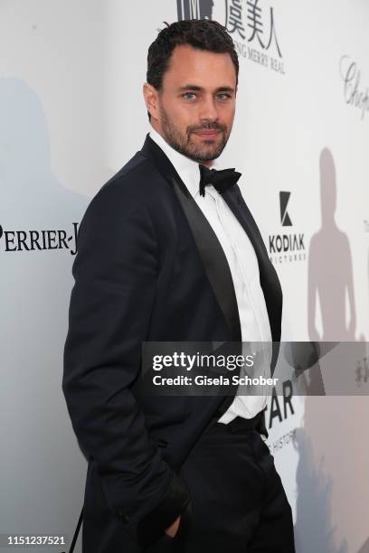 Max Ripley Oliver 303 Oliver Ripley Photos & High Res Pictures - Getty Images
