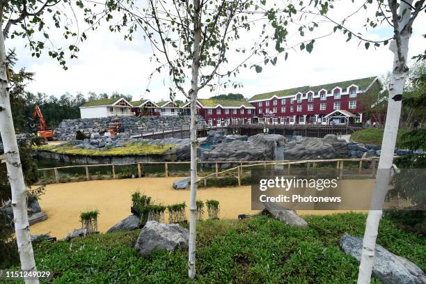 - Persbezoek van nieuw project " The Last Frontier " in dierentuin Pairi Daiza - Visite de presse du nouveau projet " The Last Frontier " à Pairi...