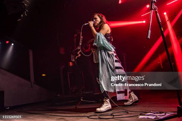 Alice Merton performs at Magazzini Generali on May 23, 2019 in Milan, Italy.