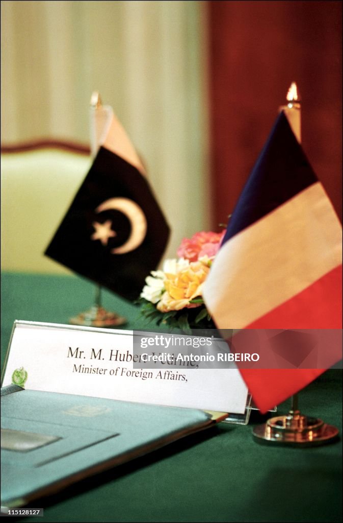 Hubert Vedrine On Official Visit To Pakistan And India In Islamabad, Pakistan On November 02, 2001.