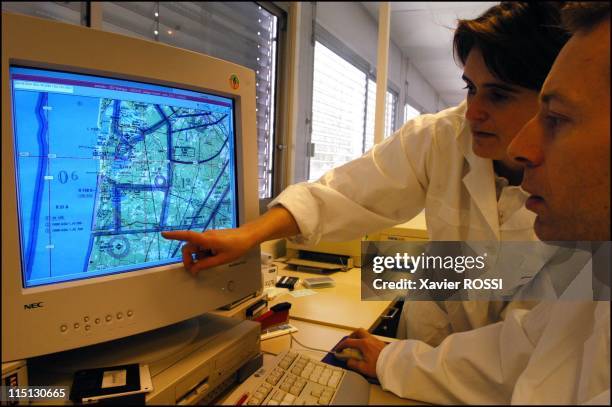 The DGA laboratory that makes flight recorders "talk" in Bretigny Sur Orge, France in March, 2003 - Reading of the data recorded by the the flight...