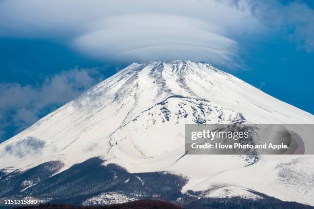 fuji and cap cloud - 裾野市 fotografías e imágenes de stock