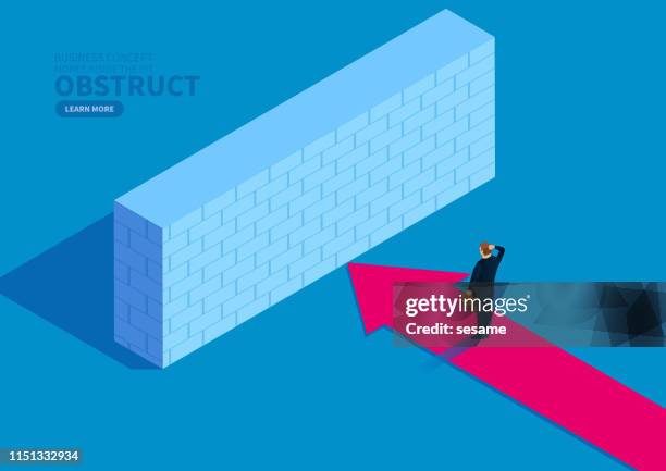 ilustraciones, imágenes clip art, dibujos animados e iconos de stock de hombre de negocios moviendo la flecha hacia adelante bloqueada por pared - boundary