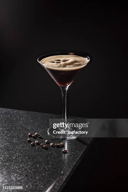 espresso martini - espresso martini stock pictures, royalty-free photos & images