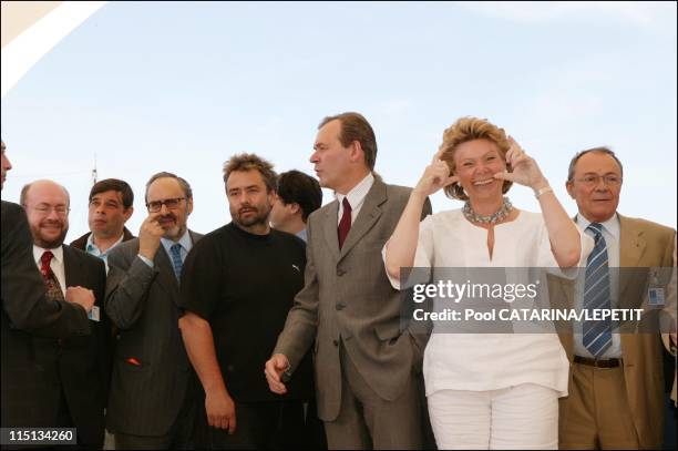 56th Cannes Film Festival: Photo-Call of European Ministers of culture in Cannes, France on May 15, 2003 - Luc Besson, Jean-Jacques Aillagon and the...