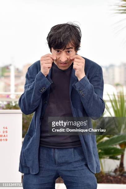 Luigi Lo Cascio attends the photocall for "The Traitor" during the 72nd annual Cannes Film Festival on May 24, 2019 in Cannes, France.