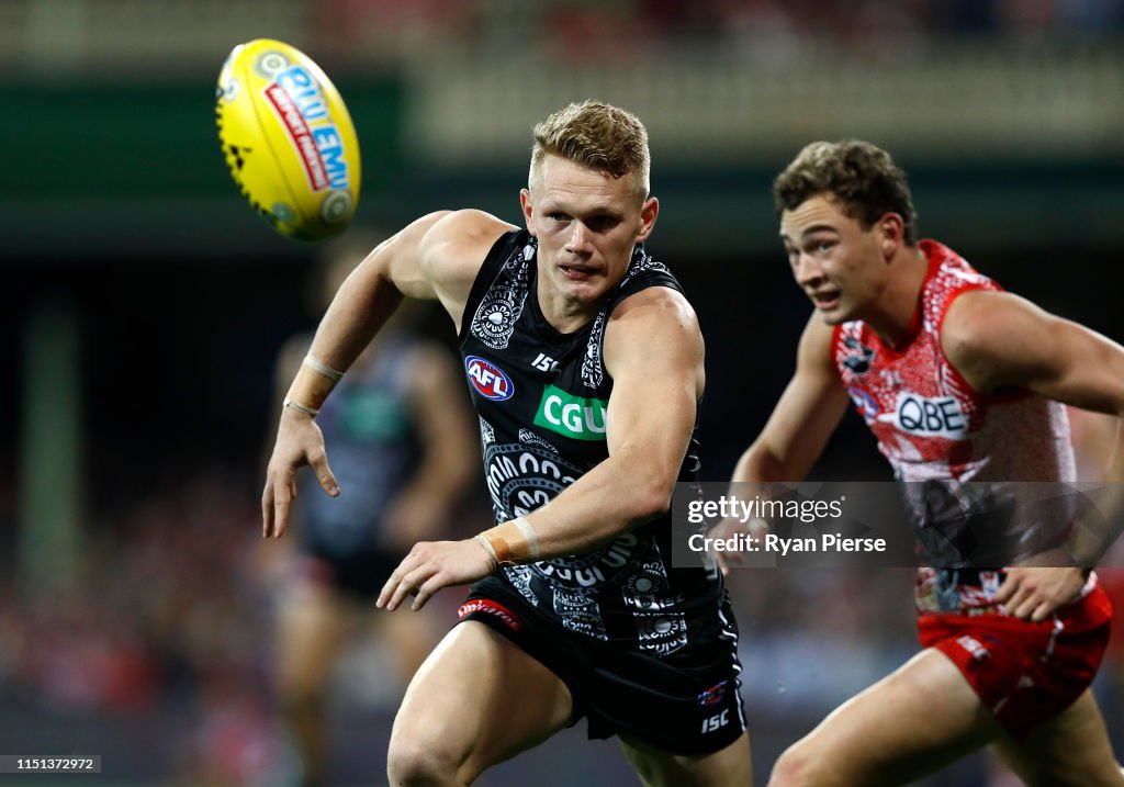 AFL Rd 10 - Sydney v Collingwood