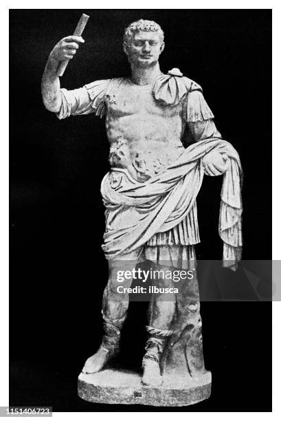 ilustraciones, imágenes clip art, dibujos animados e iconos de stock de atlas de retratos clásicos-romano: estatua de domiciano - emperador romano