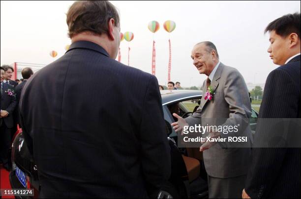 State visit of French President Jacques Chirac with wife Bernadette Chirac in Wuhan, China on October 27, 2006 - Jacques Chirac and Bernadette Chirac...