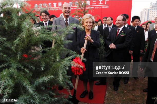 State visit of French President Jacques Chirac with wife Bernadette Chirac in Wuhan, China on October 27, 2006 - Jacques Chirac and Bernadette Chirac...