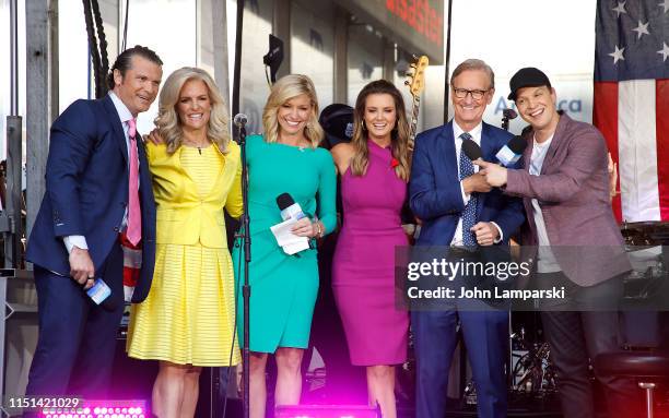 Fox anchors Pete Hegseth, Janice Dean, Ainsley Earhardt, Jillian Mele and Steve Doocy join Gavin DeGraw as he performs on FOX News Channel's "FOX &...