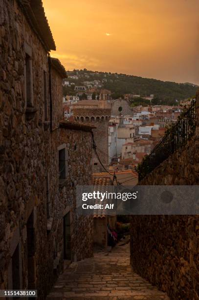 walled enclosure of the vila vella de tossa de mar, gerona, catalonia, spain - vista do mar foto e immagini stock