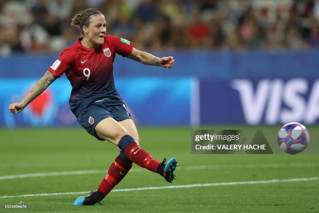 FBL-WC-2019-WOMEN-MATCH37-NOR-AUS