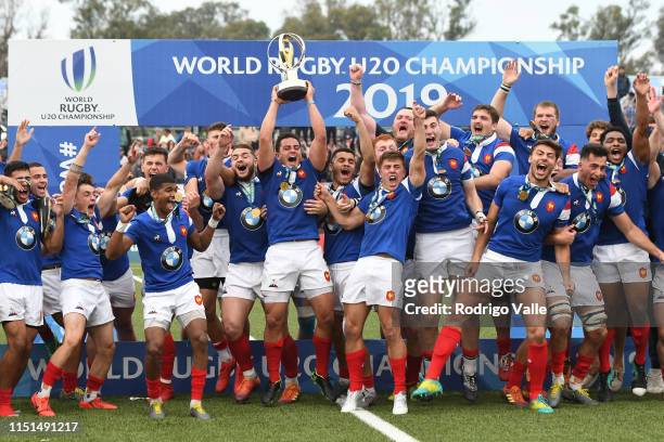 France players celebrate after winning the final match of World Rugby U20 Championship 2019 between Australia U20 and France U20 at Racecourse...