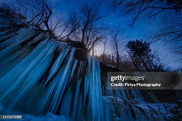 frozen waterfall icicle from nagano japan - つらら ストックフォトと画像