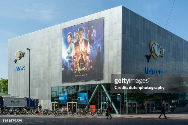 pathe bioscoop in breda, nederland - theatre building stockfoto's en -beelden