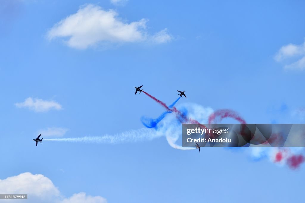 Patrouille de France show at the 53rd International Paris 