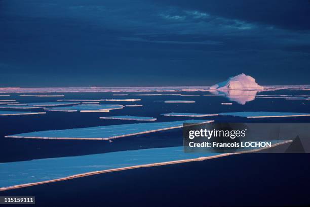 Aerial views in Antartica in 1997 - Tabular Iceberg.
