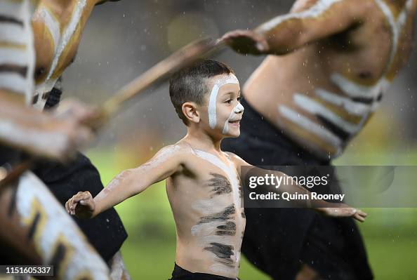 AFL Rd 10 - Richmond v Essendon AFL Rd 10 - Richmond v Essendon
