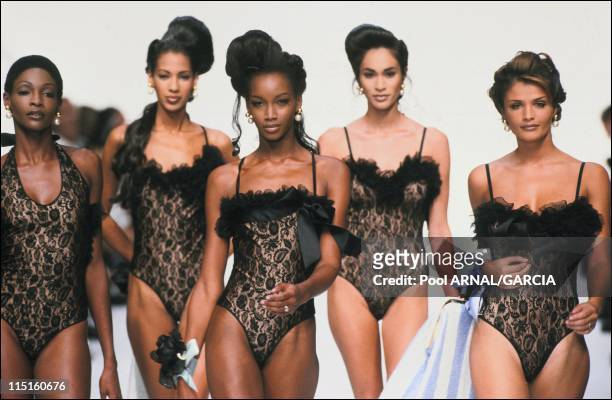 Dior Haute Couture Fall Winter 92-93 show in France in October 1992 - Beverly, Helena Christensen, Roshumba.