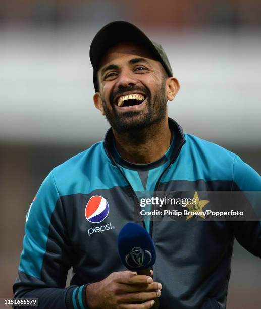 Baba Riaz 2 2.107 Wahab Riaz Of Pakistan Stock Photos, High-Res Pictures, and ...