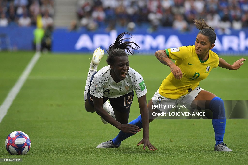 TOPSHOT-FBL-WC-2019-WOMEN-MATCH40-FRA-BRA