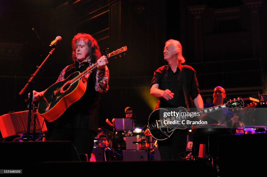 Donovan Performs At Royal Albert Hall In London