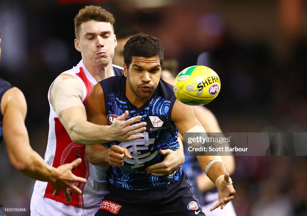 AFL Rd 10 - St Kilda v Carlton