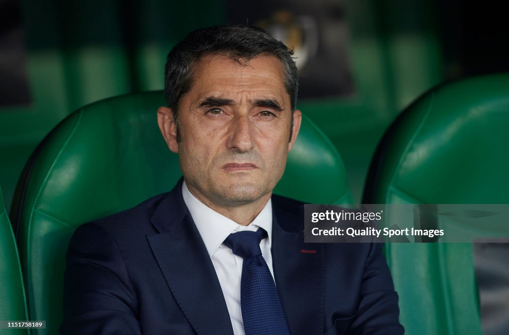 Barcelona v Valencia - Spanish Copa del Rey Final