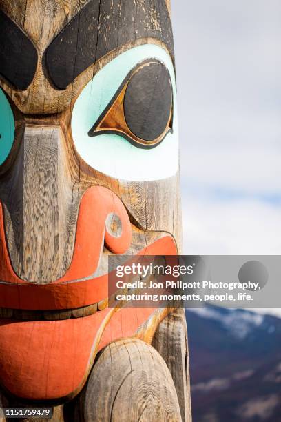 totem pole face - tlingit stock pictures, royalty-free photos & images