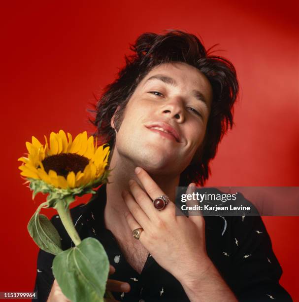 Singer/songwriter Rufus Wainwright poses for a portrait shortly after the release of his eponymous first album on July 13, 1998 in New York City, New...