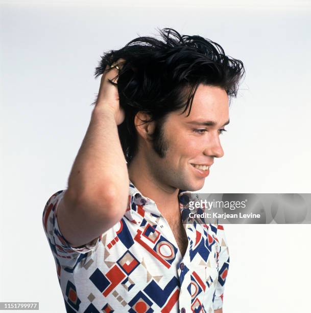 Singer/songwriter Rufus Wainwright poses for a portrait shortly after the release of his eponymous first album on July 13, 1998 in New York City, New...