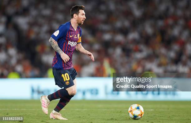 Lionel Messi of Barcelona in action during the Spanish Copa del Rey Final match between Barcelona and Valencia at Estadio Benito Villamarin on May...